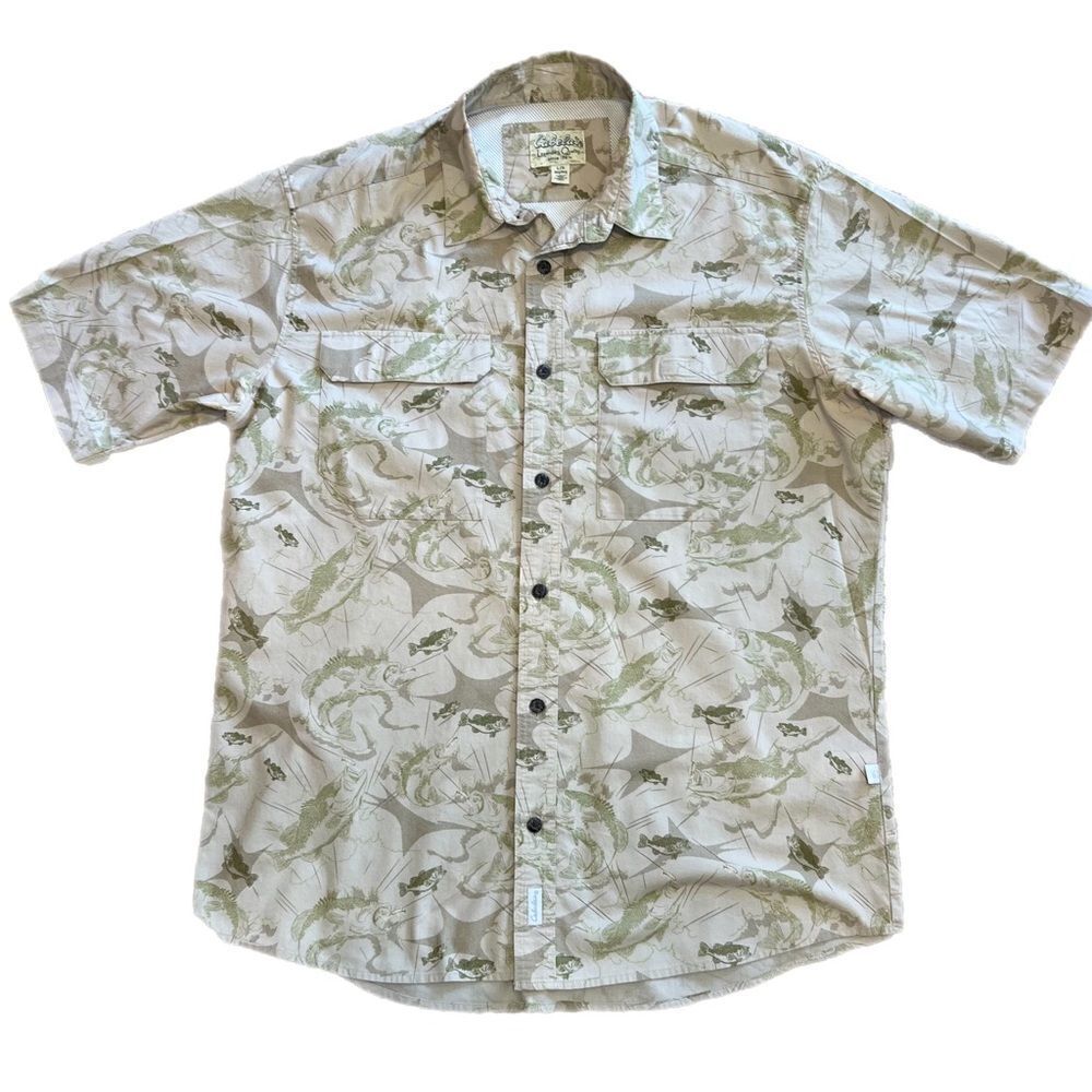 Cabelaย Fishing Shirt with hook and loop closuresโon pockets and back. SizeโL.